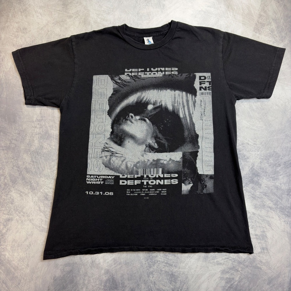 Deftones Saturday Night Wrist Album Cover Graphic T-Shirt Black Mens Medium